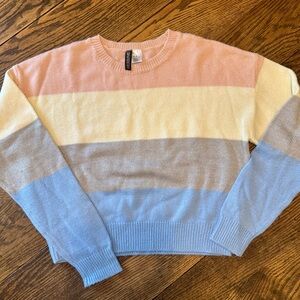 Divided by H&M, size XS, cropped sweater